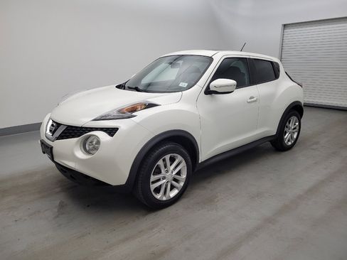 Used 2016 Nissan Juke SV AWD/4WD image 2