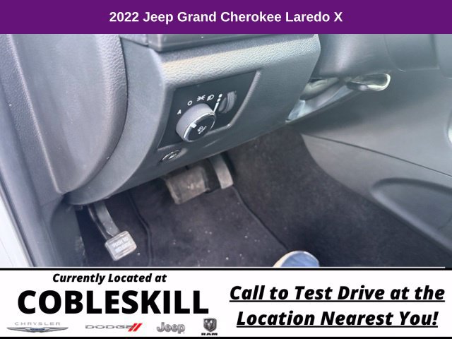 Used 2022 Jeep Grand Cherokee Laredo X AWD/4WD image 11