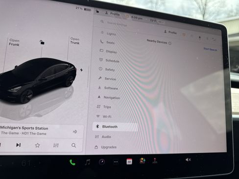 Used 2023 Tesla Model 3 Standard Range image 23