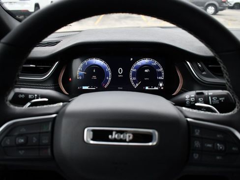 New 2026 Jeep Grand Cherokee L 4WD image 16