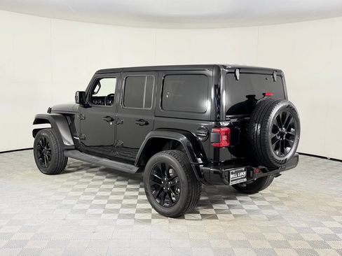 Used 2021 Jeep Wrangler Unlimited Sahara AWD/4WD image 9