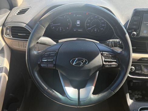 Used 2018 Hyundai Elantra GT w/ Style Package 02 image 14