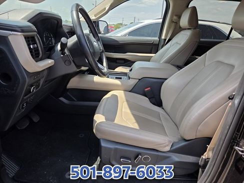 Used 2024 Ford Expedition Limited RWD image 7