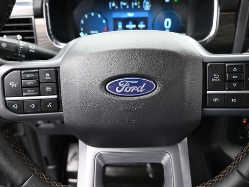 Used 2025 Ford F150 Lariat w/ FX4 Off-Road Package image 12