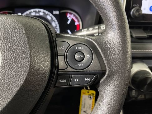 Certified 2025 Toyota RAV4 LE FWD image 27