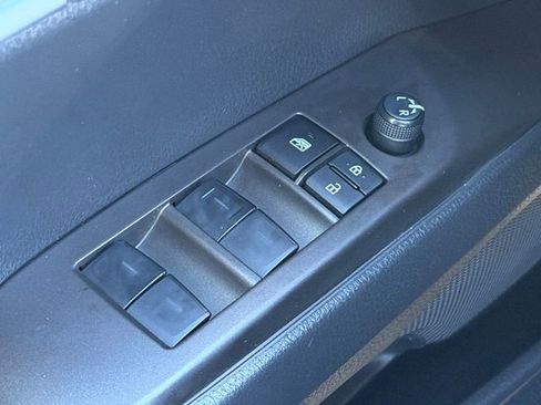 Certified 2023 Toyota Camry SE w/ Convenience Package image 32