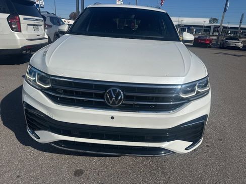 Used 2024 Volkswagen Tiguan SEL R-Line image 7