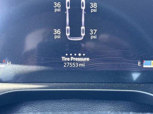 Used 2023 Jeep Grand Cherokee L Limited AWD/4WD image 14