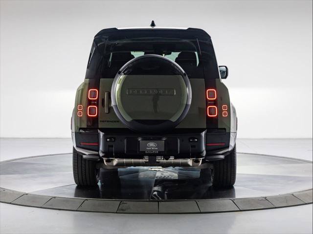 New 2026 Land Rover Defender 130 X-Dynamic SE AWD/4WD image 4