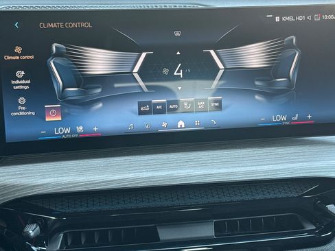 Used 2025 BMW i4 eDrive40 w/ M Sport Package RWD image 27