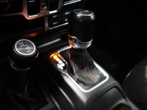 Used 2021 Jeep Wrangler Unlimited Sahara image 26