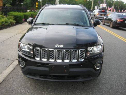Used 2017 Jeep Compass High Altitude AWD/4WD image 2