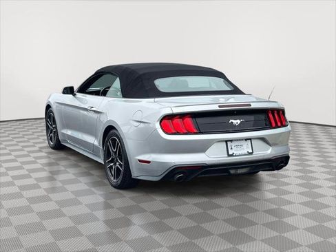 Used 2018 Ford Mustang Premium image 5
