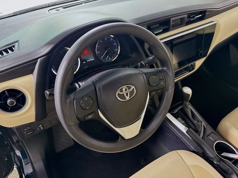 Used 2019 Toyota Corolla LE FWD image 10