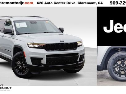 Used 2024 Jeep Grand Cherokee L Laredo