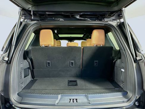 Certified 2023 Ford Expedition Platinum image 20