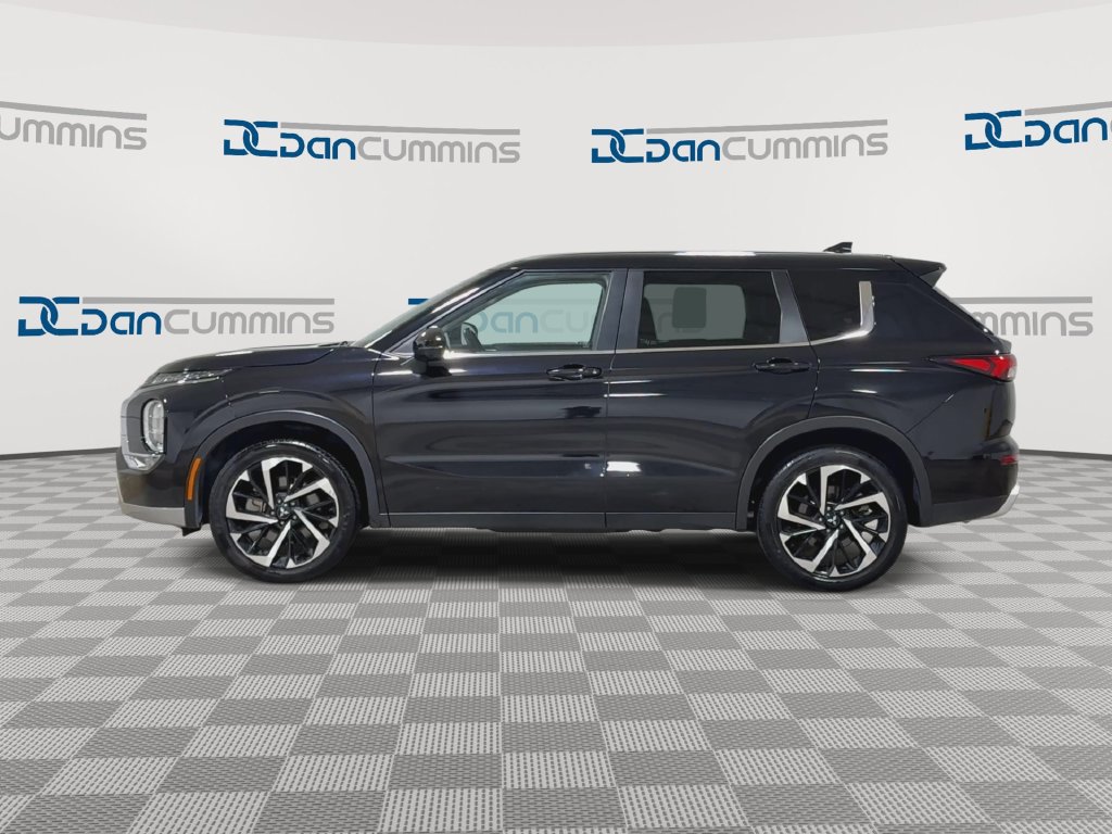 Used 2024 Mitsubishi Outlander SE FWD image 5