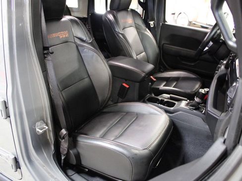Used 2022 Jeep Wrangler Unlimited Rubicon w/ Xtreme Recon 35" Tire Package AWD/4WD image 24