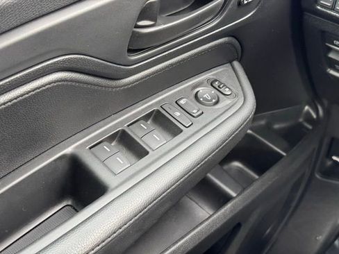 Used 2025 Honda Odyssey Sport-L image 33