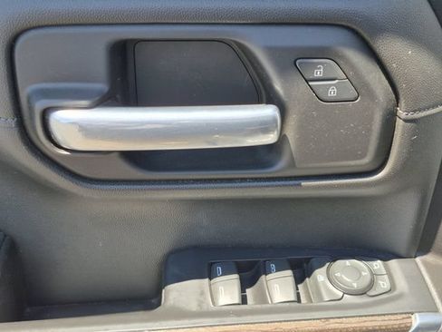 Used 2021 Chevrolet Silverado 1500 LT w/ Bed Protection Package AWD/4WD image 8
