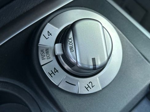 Used 2022 Toyota 4Runner SR5 Premium image 36