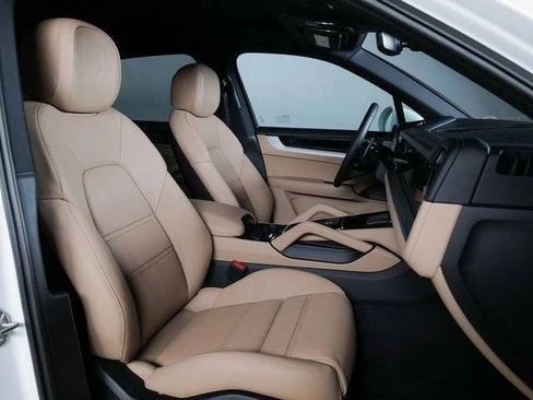 New 2026 Porsche Cayenne S AWD/4WD image 11