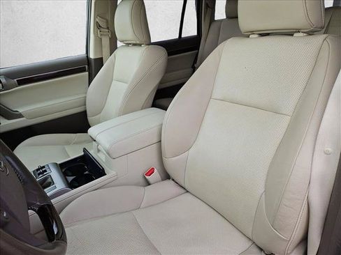 Used 2019 Lexus GX 460 Premium w/ Premium Package AWD/4WD image 17