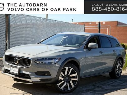 New 2025 Volvo V90 B6 Cross Country Plus w/ Protection Package Premier