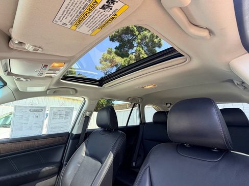 Used 2018 Subaru Outback 2.5i Limited AWD/4WD image 15