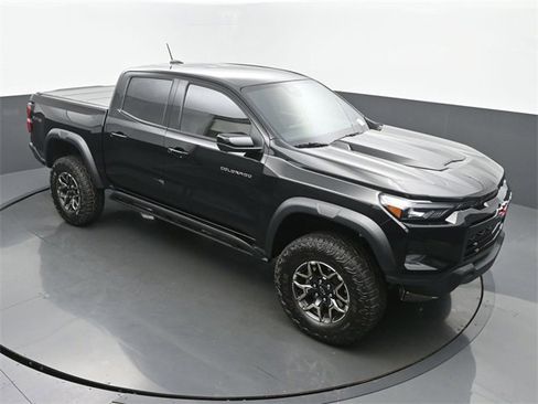 Used 2023 Chevrolet Colorado ZR2 w/ ZR2 Convenience Package III image 44