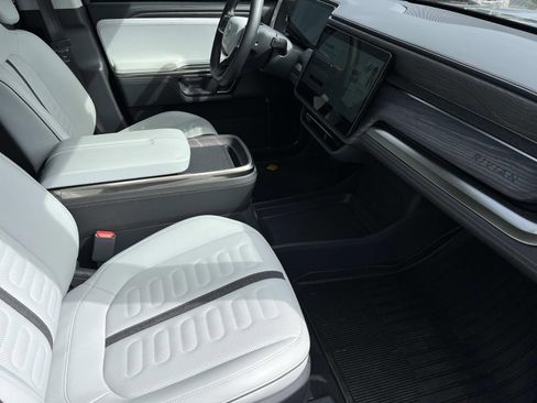 Used 2023 Rivian R1S Launch Edition image 26