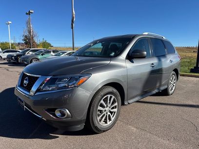 Used 2015 Nissan Pathfinder SV