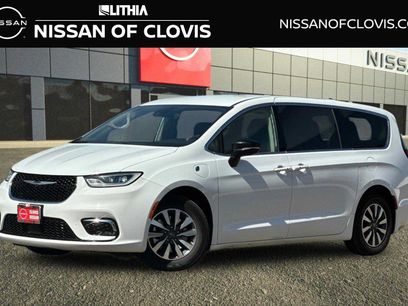 Used 2024 Chrysler Pacifica Limited