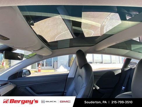 Used 2018 Tesla Model 3 Long Range image 21