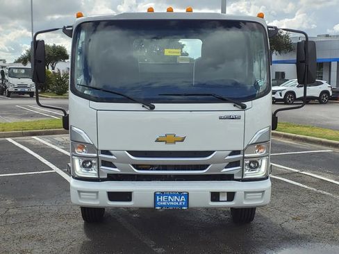 New 2025 Chevrolet Low Cab Forward image 2