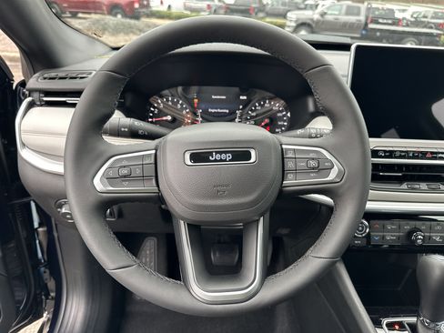 New 2026 Jeep Compass Limited image 10
