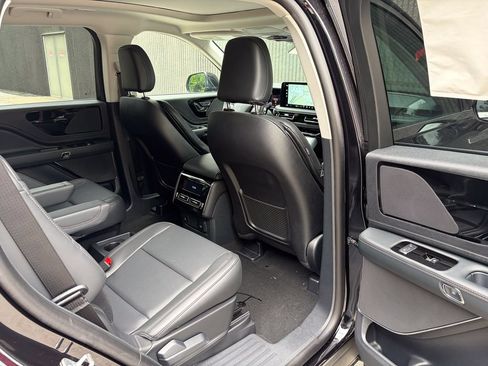 New 2026 Lincoln Aviator AWD image 26