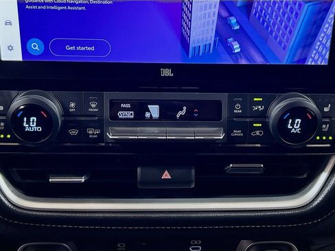 Used 2025 Toyota Grand Highlander FWD image 13