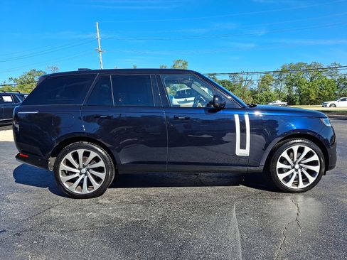Used 2024 Land Rover Range Rover Autobiography AWD/4WD image 6