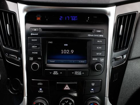 Used 2014 Hyundai Sonata SE image 33