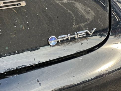 New 2026 Toyota Prius Plug-In Hybrid image 7