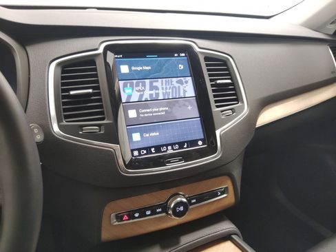 Used 2023 Volvo XC90 B6 Core w/ Protection Package Premier image 25