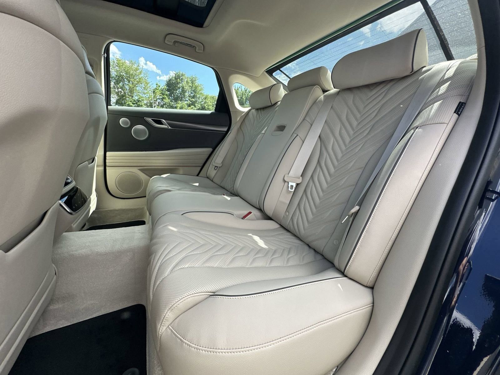 New 2025 Genesis G80 2.5T Sport Prestige AWD/4WD image 29