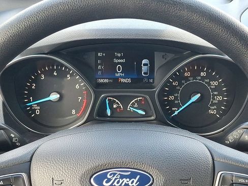 Used 2018 Ford Escape SE FWD image 21