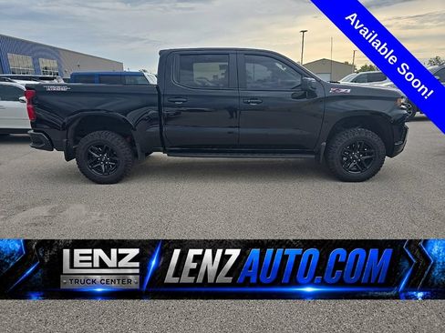 Used 2022 Chevrolet Silverado 1500 LT Trail Boss w/ Bed Protection Package AWD/4WD image 1