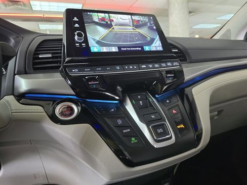 Used 2025 Honda Odyssey Touring image 24