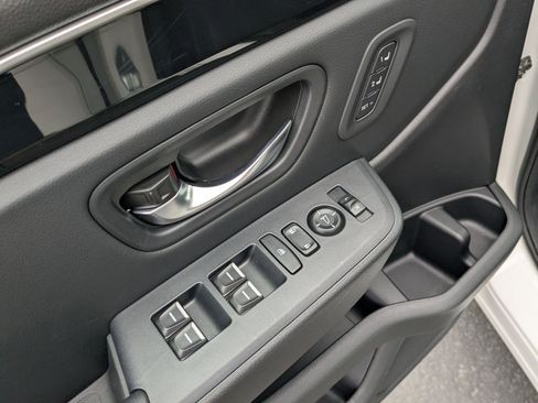 Used 2023 Honda Pilot Touring image 15