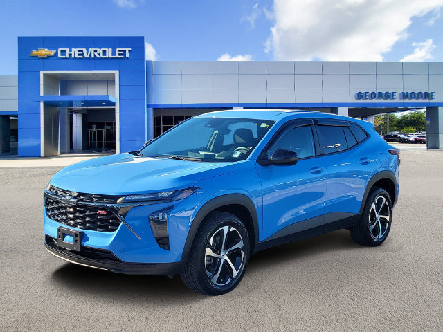 Certified 2024 Chevrolet Trax RS FWD image 2