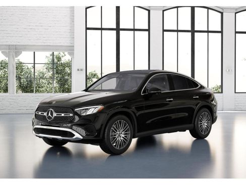 Used 2025 Mercedes-Benz GLC 300 4MATIC image 39