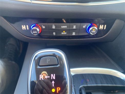 Certified 2020 Buick Enclave Essence w/ Sound and Sites Package image 17